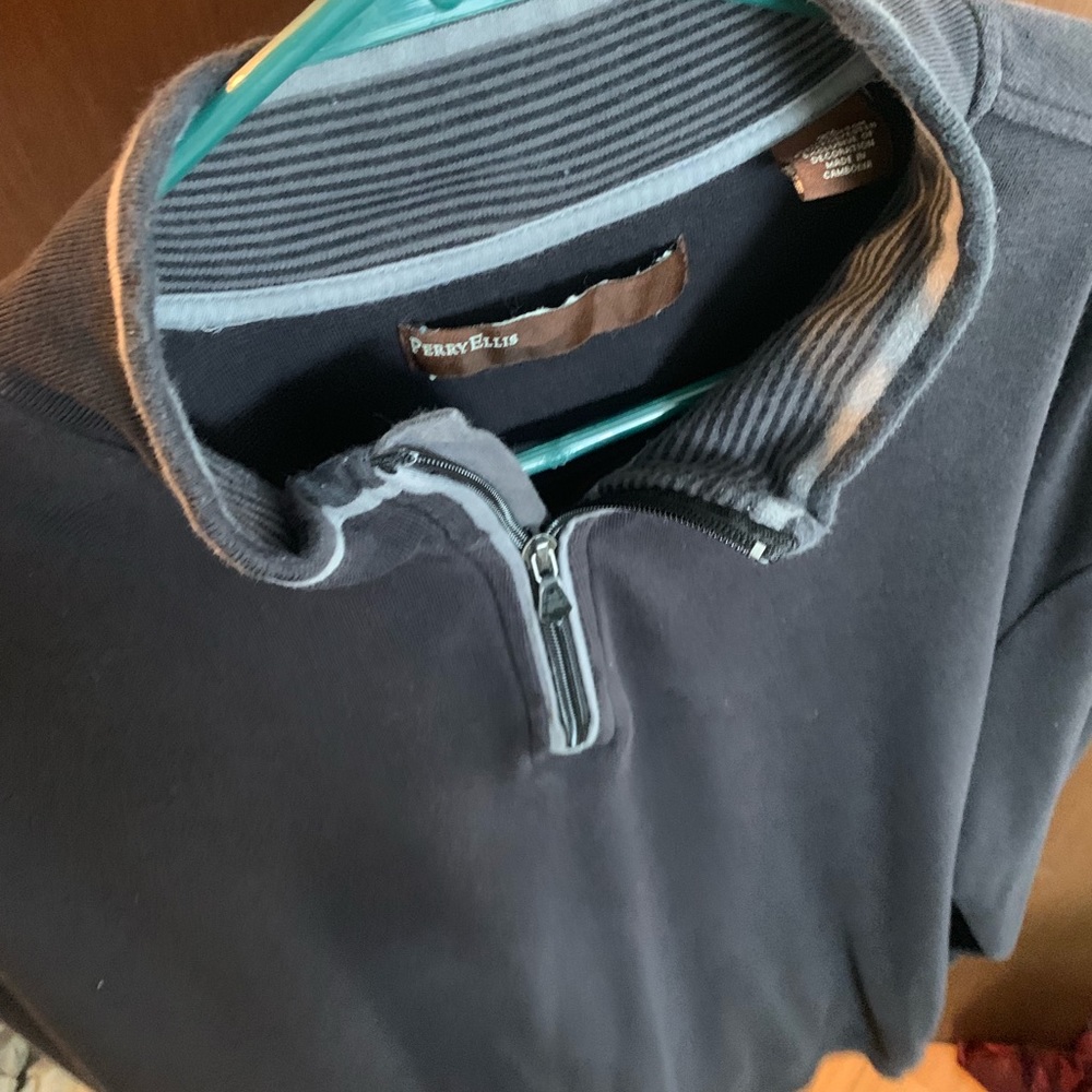 Perry Ellis Men’s Pullover